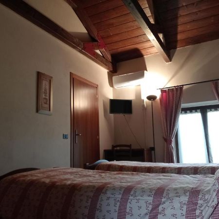 Agriturismo Raimondi Cominesi Amilcare Garlasco Exterior foto